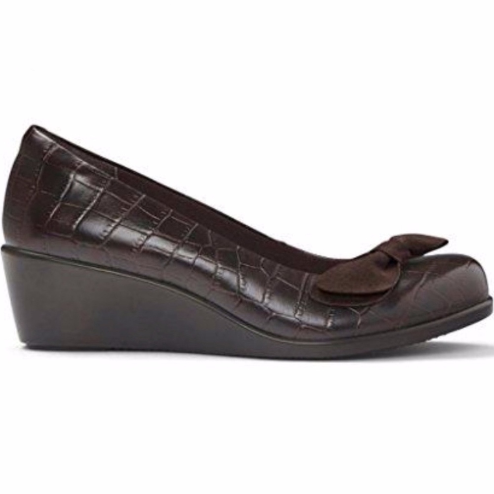 | Vionic | Lena leather croc bow wedge orthoheel